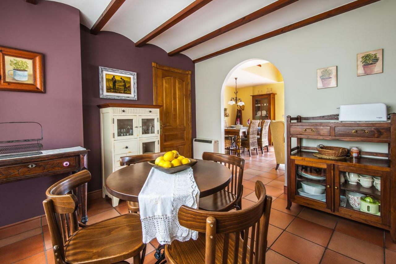 Casas Pereira Bed & Breakfast Canduas Exterior photo